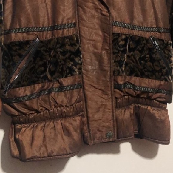 Diana Marco Women's Coat - Picture 6 of 8